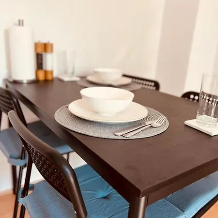 Gemutliche & Komplett Ausgestattete Residenz *