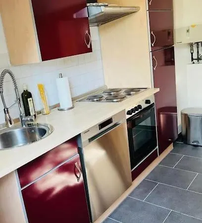 Gemutliche & Komplett Ausgestattete Residenz Essen